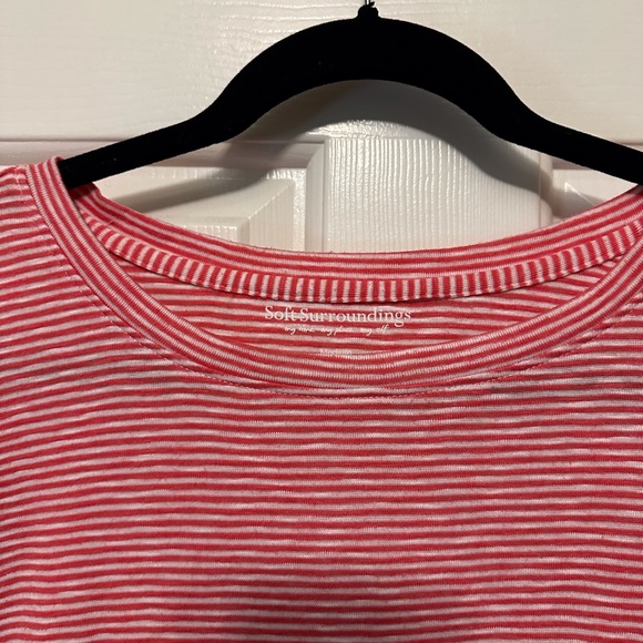 SOFT SURROUNDINGS Size M Red Strips Long Sleeve Tunic Top - Picture 4 of 7